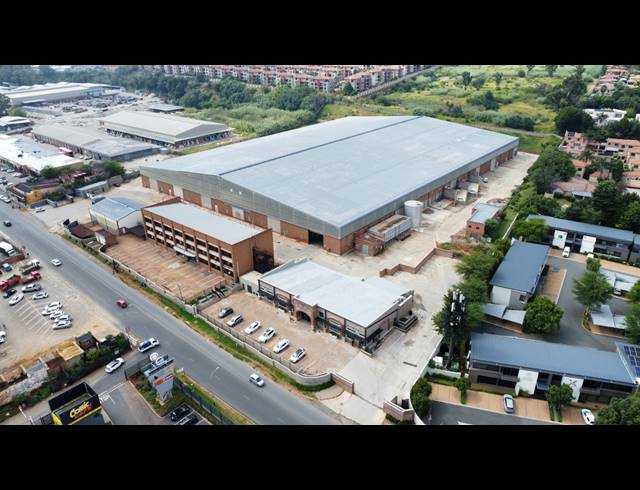 24,050M² WAREHOUSE TO LET IN WILBART